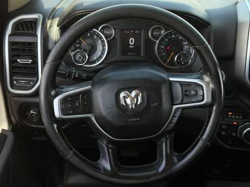 Used 2019 RAM 1500 Big Horn AWD/4WD image 16