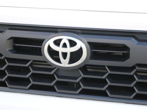 Used 2024 Toyota Tacoma TRD Off-Road AWD/4WD image 12