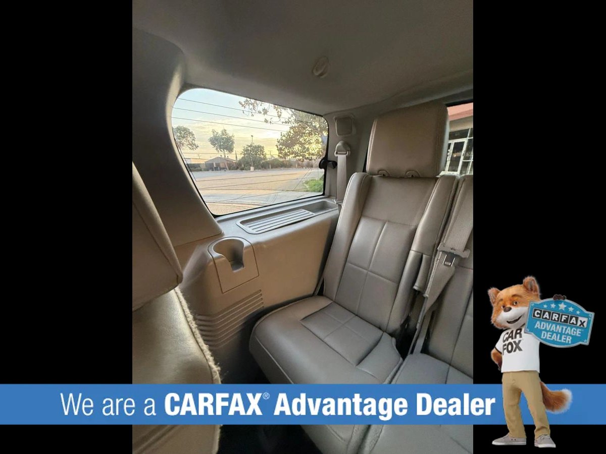 Used 2014 Lincoln Navigator 4WD image 35
