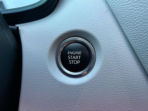 Used 2023 Toyota Corolla SE FWD image 31