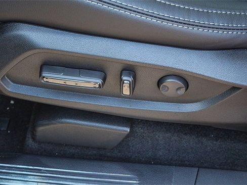 New 2025 Honda Pilot Touring image 31