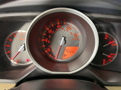 Used 2011 Toyota 4Runner SR5 w/ Convenience Pkg image 27