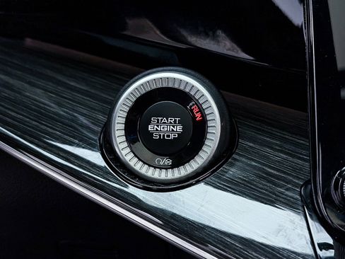 Used 2022 Jeep Wagoneer Series III w/ Premium Group I image 29