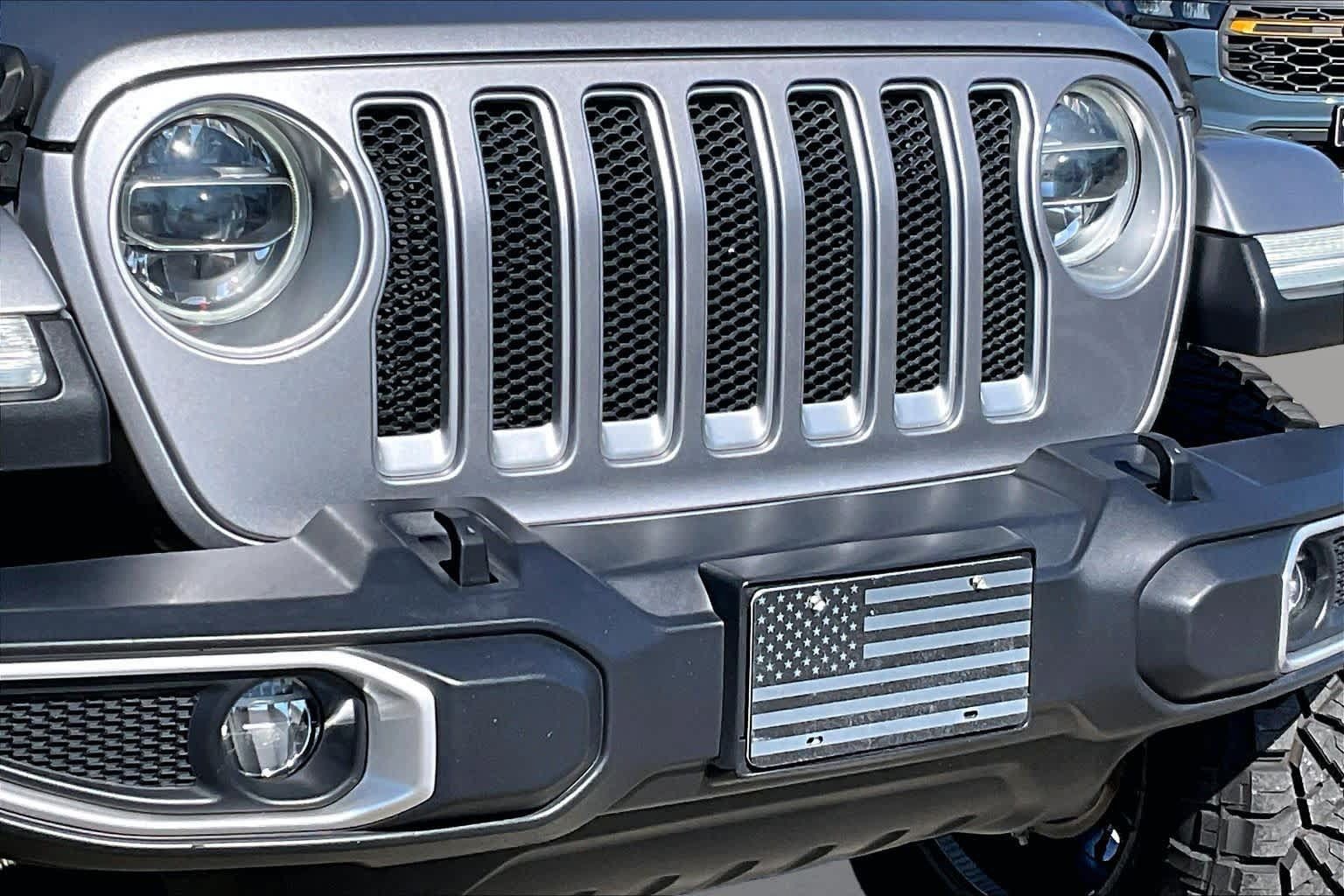 Used 2018 Jeep Wrangler Unlimited Sahara AWD/4WD image 26