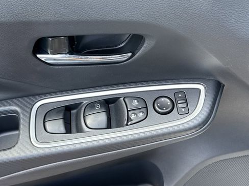 New 2025 Nissan Versa SR w/ Trunk Package image 13