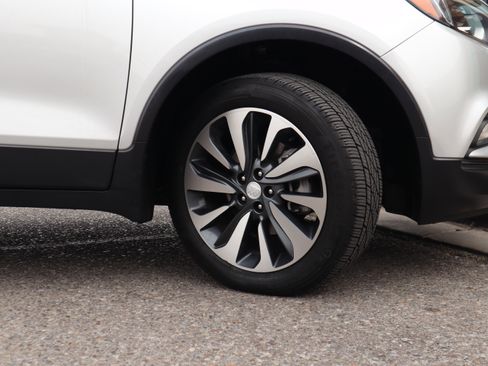 Used 2019 Buick Encore Essence AWD/4WD image 13