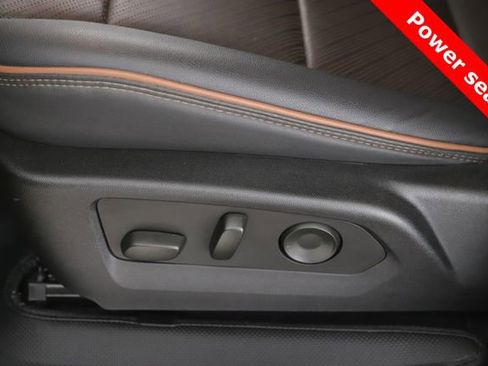 Used 2024 GMC Canyon AT4 w/ AT4 Premium Package image 18