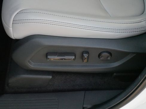 Used 2024 Honda Pilot Touring image 20