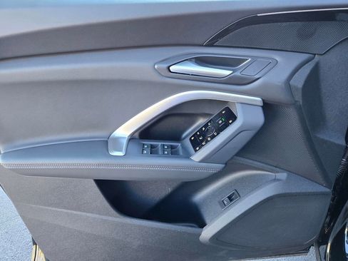 New 2025 Audi Q5 Premium image 17