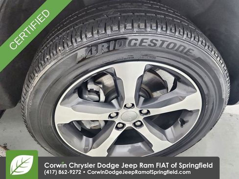 Certified 2023 Jeep Grand Cherokee L Limited w/ Trailer Tow Group (B) image 27