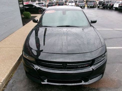 Used 2023 Dodge Charger SXT RWD image 3