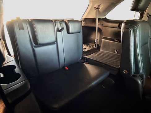 Used 2018 Toyota Highlander Limited Platinum AWD/4WD image 31