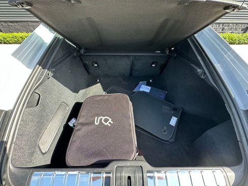 Certified 2025 Porsche Panamera 4 E-Hybrid AWD/4WD image 36