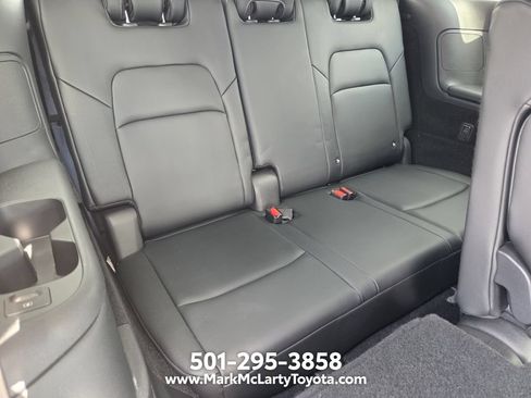 Used 2022 Nissan Pathfinder SL w/ Lighting Package (N92) FWD image 14