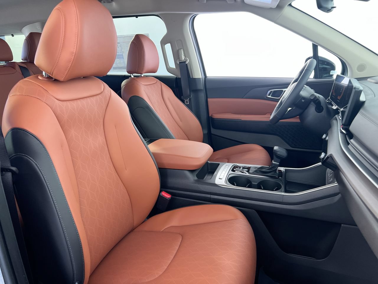 New 2026 Kia Carnival EX FWD image 31