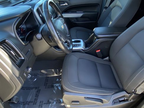 Used 2020 Chevrolet Colorado LT w/ Safety Package image 27