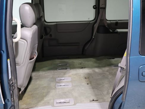 Used 2002 Oldsmobile Silhouette GLS w/ Towing Pkg image 18