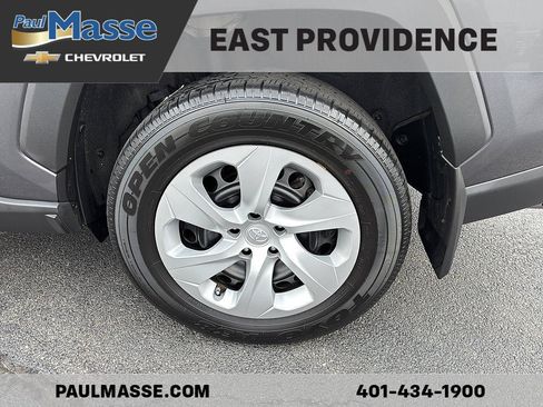 Used 2024 Toyota RAV4 LE AWD/4WD image 8