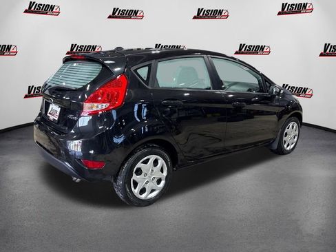 Used 2013 Ford Fiesta SE image 5