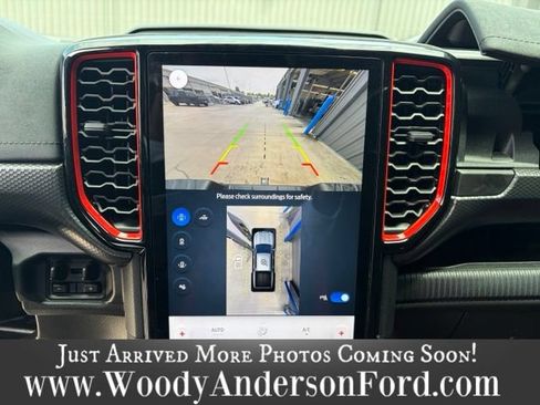 Used 2025 Ford Ranger Raptor AWD/4WD image 11