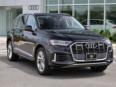 Used 2023 Audi Q7 3.0T Premium Plus w/ Premium Plus Package AWD/4WD image 2