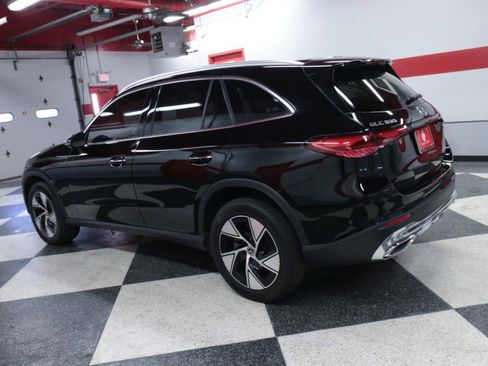Used 2024 Mercedes-Benz GLC 300 4MATIC image 6