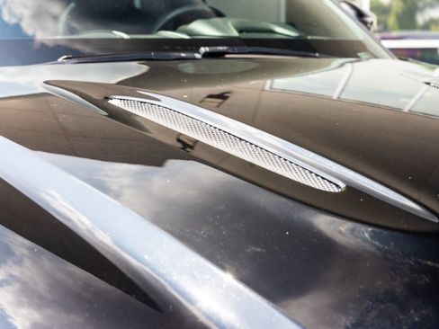 Used 2021 Aston Martin DBX AWD/4WD image 8