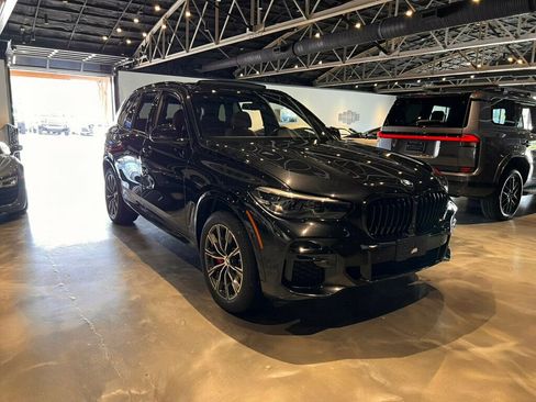 Used 2022 BMW X5 xDrive40i w/ M Sport Package image 7