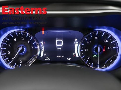 Used 2023 Chrysler Pacifica Touring-L FWD image 18