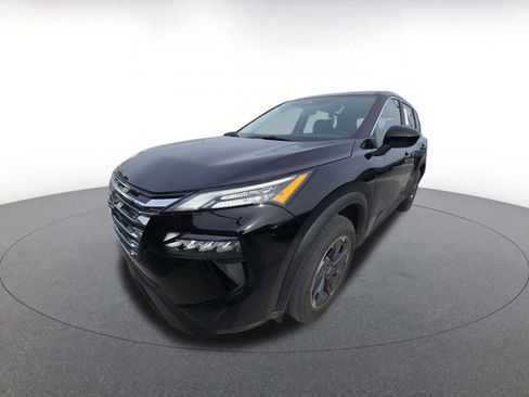 Used 2025 Nissan Rogue SV FWD image 10