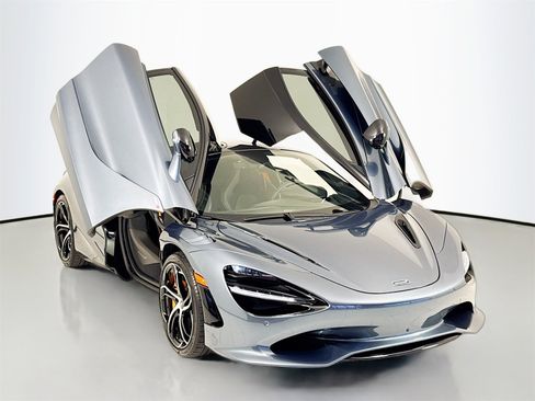 Used 2024 McLaren 750S coupe image 1