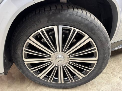 Certified 2023 Mercedes-Benz Maybach GLS 600 4MATIC image 30