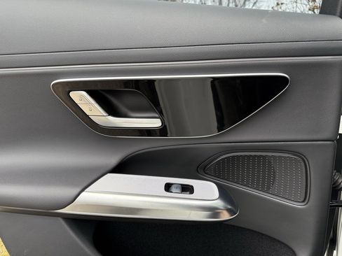 Used 2025 Mercedes-Benz E 350 E 350 image 33