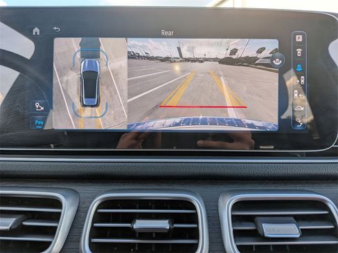 Used 2024 Mercedes-Benz GLE 53 AMG 4MATIC image 23