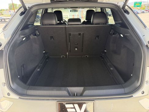 Used 2021 Volkswagen ID.4 Pro S w/ Gradient Package RWD image 17