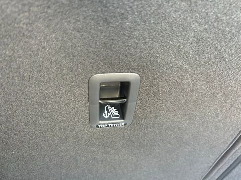 New 2026 Volkswagen Taos SE image 38