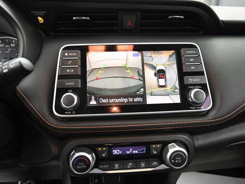 Used 2020 Nissan Kicks SR w/ SR Premium Package image 7