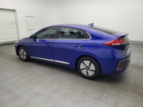Used 2021 Hyundai Ioniq SE image 3