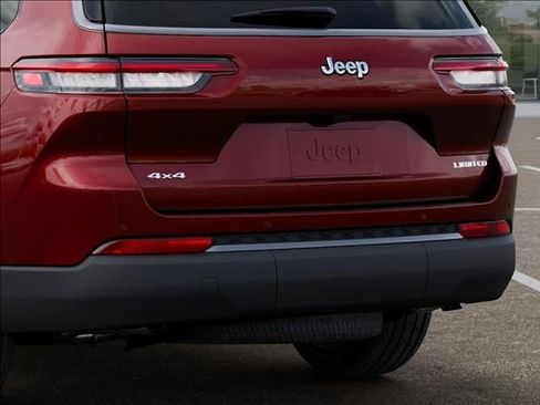 New 2026 Jeep Grand Cherokee L Limited AWD/4WD image 13