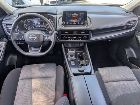 Certified 2025 Nissan Rogue SV AWD/4WD image 13