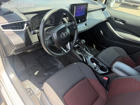 Used 2025 Toyota Corolla SE FWD image 15