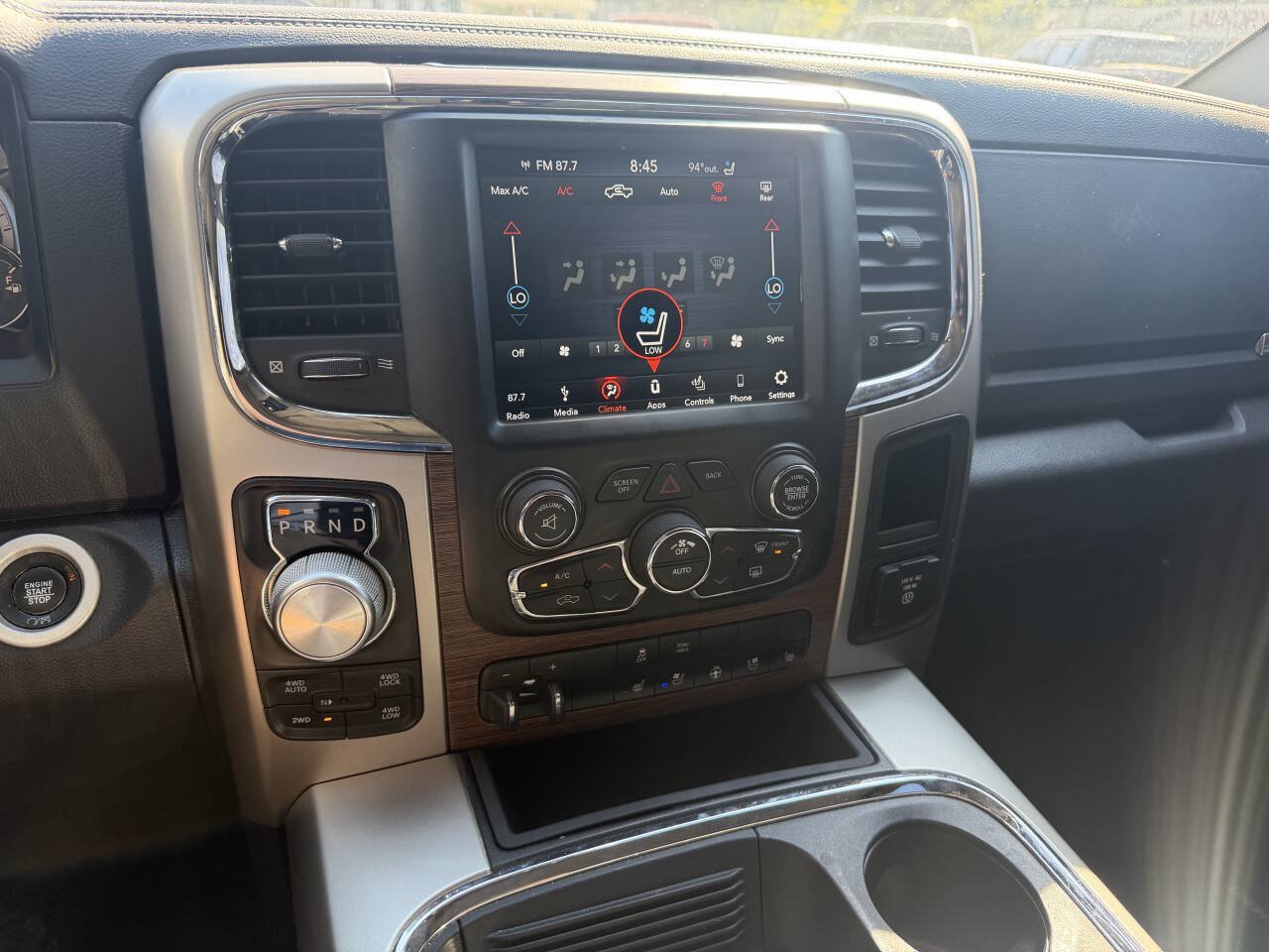 Used 2018 RAM 1500 Laramie w/ Convenience Group AWD/4WD image 20