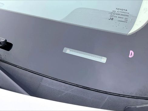 Used 2024 Toyota Camry LE FWD image 37