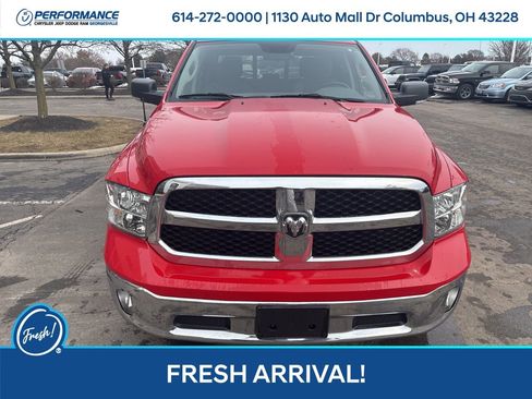 Used 2019 RAM 1500 Classic SLT w/ Luxury Group image 8