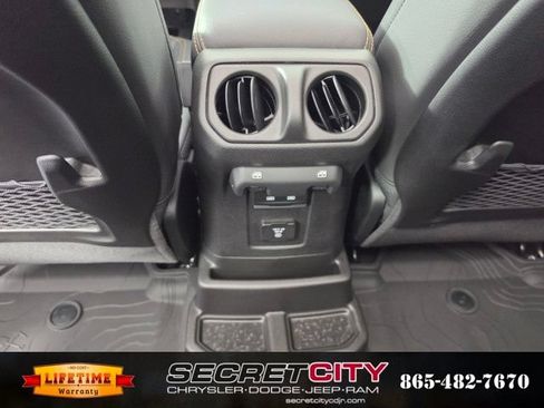 New 2026 Jeep Wrangler Unlimited Sahara AWD/4WD image 31