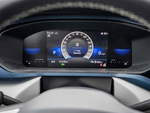 Used 2023 Volkswagen Taos SE image 30