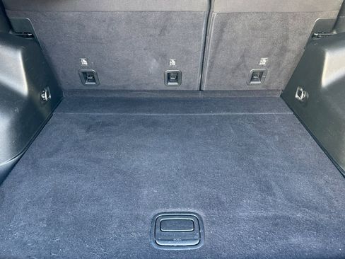 Used 2019 Jeep Cherokee Latitude w/ Popular Appearance Group image 31