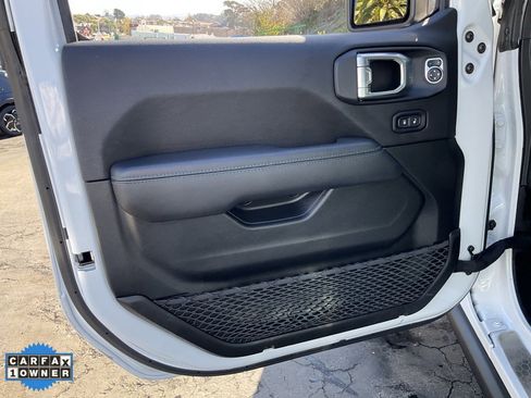 Used 2023 Jeep Wrangler Unlimited Rubicon 4xe w/ Steel Bumper Group image 23