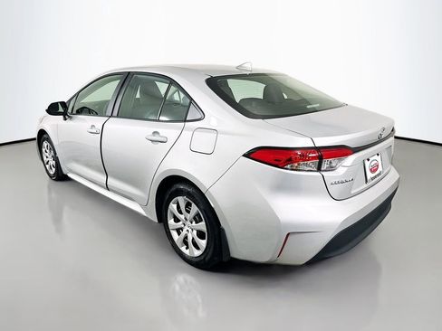 Used 2026 Toyota Corolla LE image 7