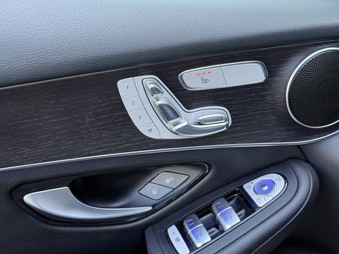 Certified 2022 Mercedes-Benz GLC 300 GLC 300 image 4